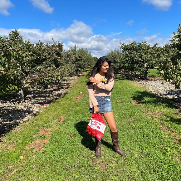 Meet your Posher, Anubhuti - Picture 1 of 1